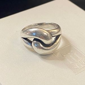 James Avery retired knot ring